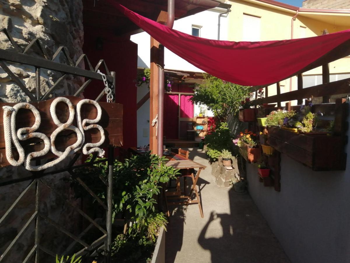B&B Daddanca Ales Экстерьер фото