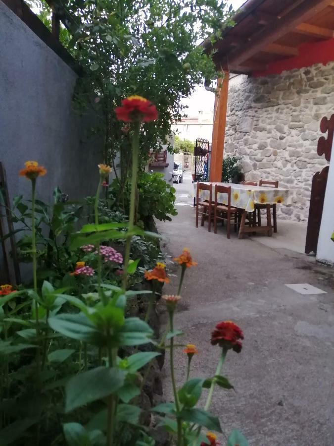B&B Daddanca Ales Экстерьер фото